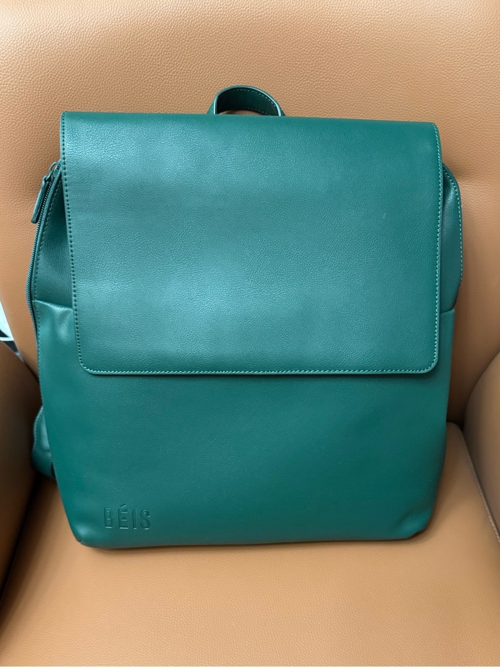 BÉIS x Wicked Limited Edition Backpack - Wicked Green Vegan Leather